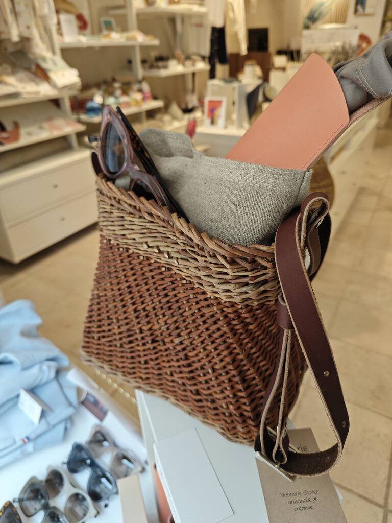POCHETTE LIN NATUREL + POMPON  POUR CABAS VANNERIE