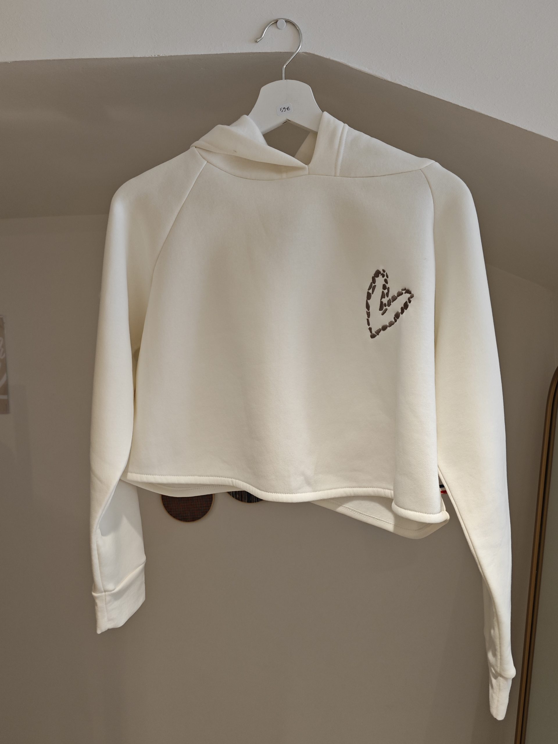 CASQUETTE BLANCHE DORE