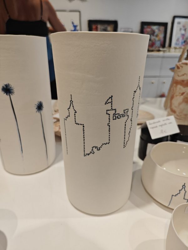 VASE LIGNE UZES CONTEMPORAINE