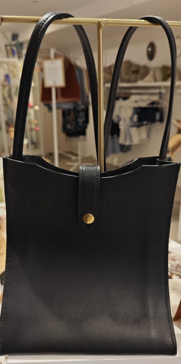 POCHE NOIRE CUIR FRANCAIS PLEINE FLEUR